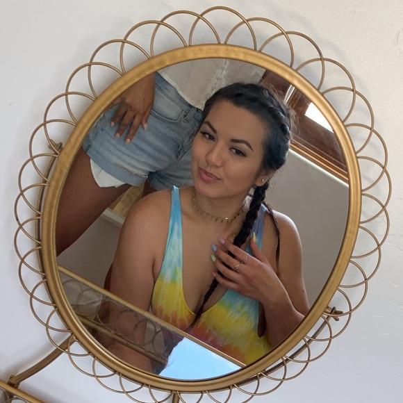 Meet your Posher, Adrianne - Picture 1 of 1